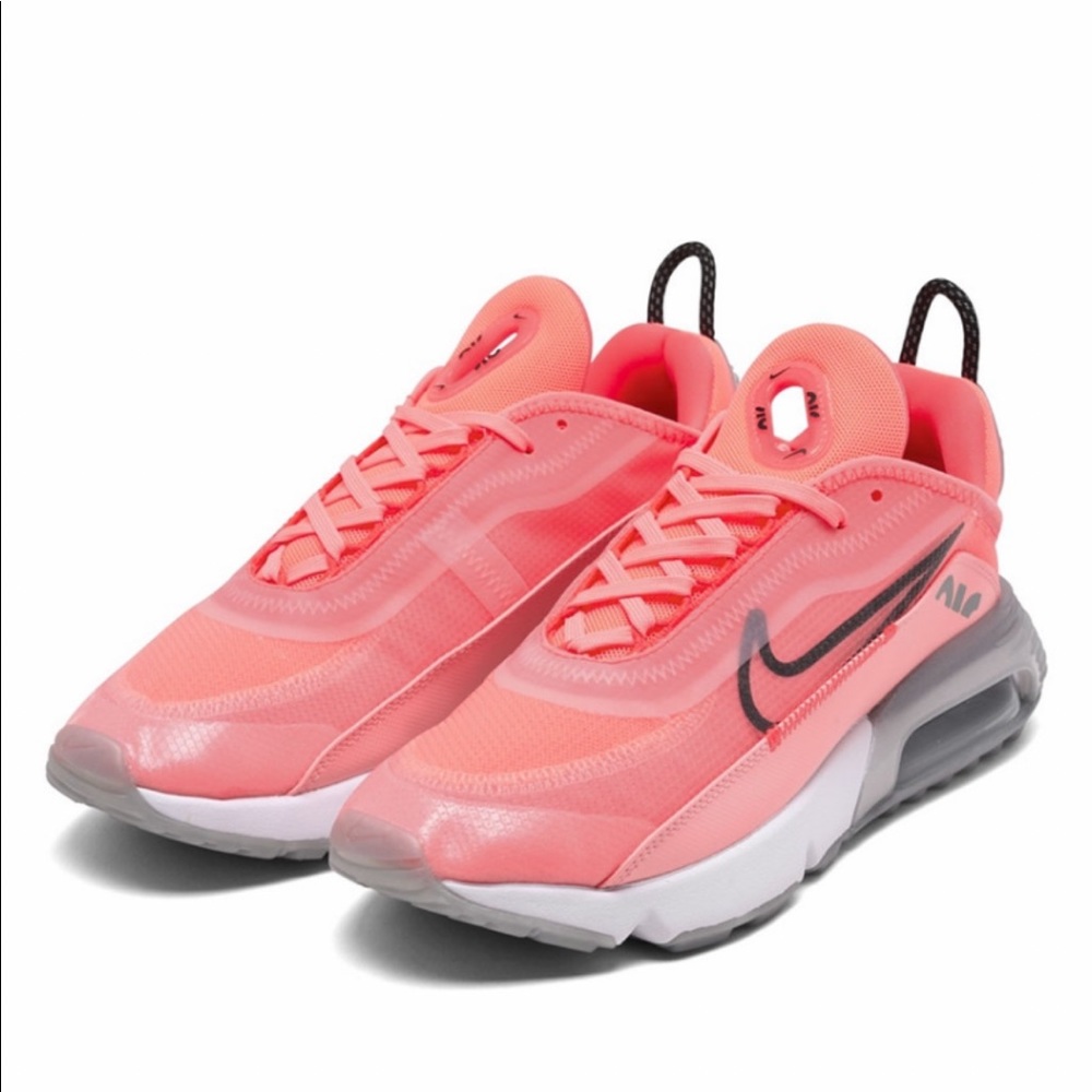Nikeairmax2090 sneakers #Nike #Nikewomens size 6.5